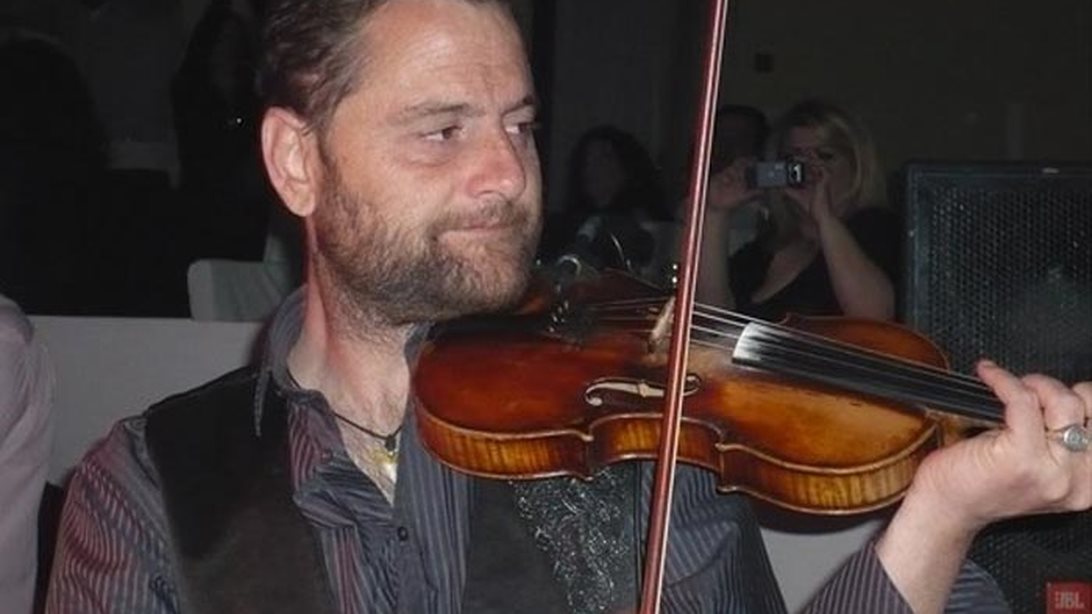 Λευτέρης Βαζαίος: «Γιατί να πάω στο Survivor; Να τρέχω μες τον δρόμο σαν τον Αλβανό;»