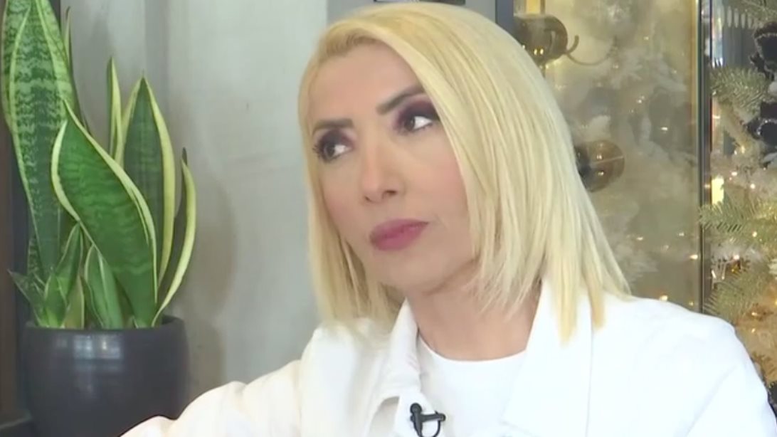 Μίνα Καραμήτρου: &quot;Το κεφάλαιο Καραϊβάζ πονάει - Να πρέπει να βγεις σε έκτακτο και να πεις την είδηση&quot;