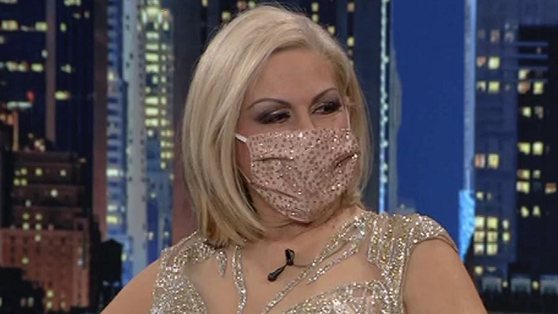 Έφη Σαρρή: "30 χρόνια σας λέω συνέχεια ψέματα και τα έχετε πιστέψει όλα!"