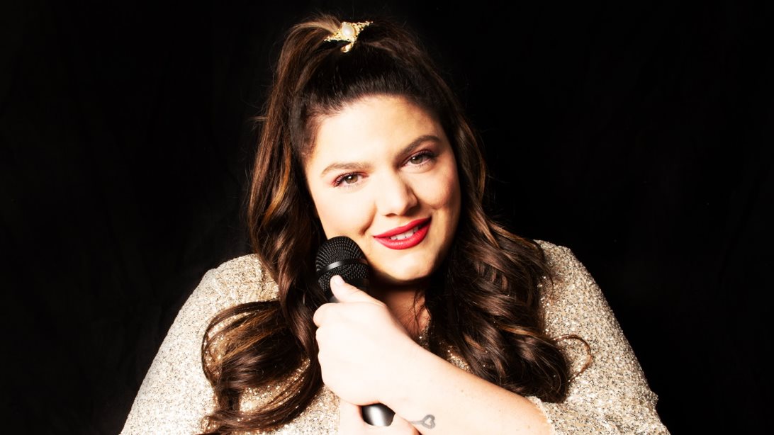 Η Δανάη Μπάρκα επιστρέφει στο θέατρο - Όλες οι λεπτομέρειες για την παράσταση &quot;Ουρανία&quot;