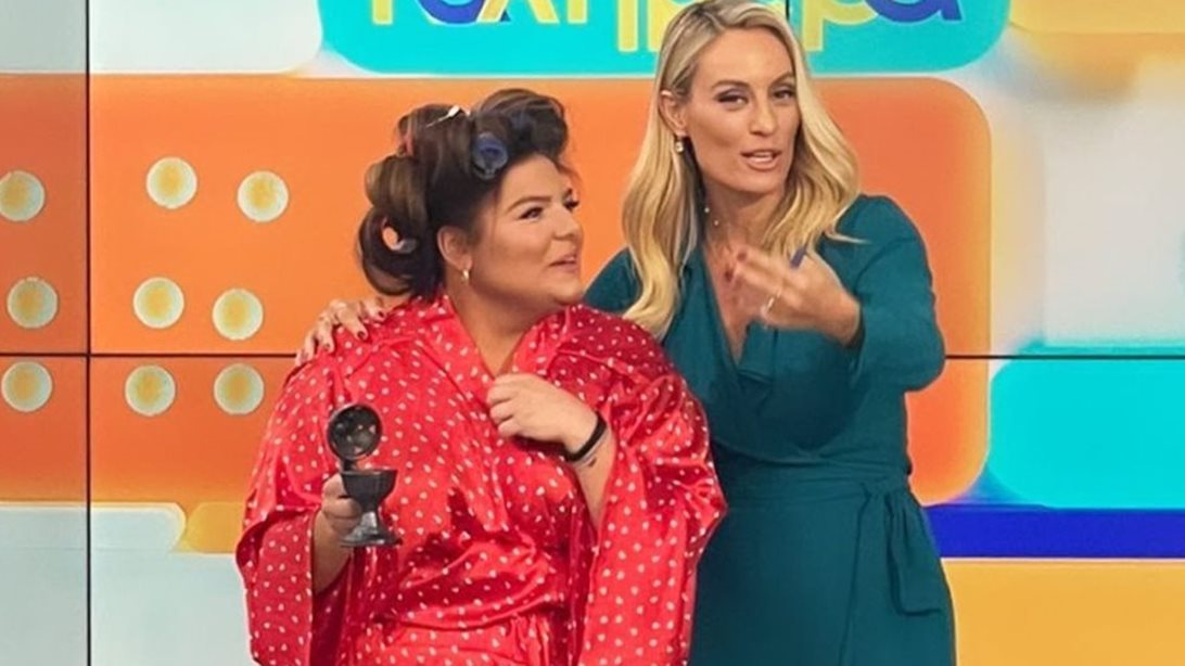 Η Δανάη Μπάρκα "εισέβαλε" στο "MEGA Καλημέρα" όπως δεν την έχουμε ξαναδεί