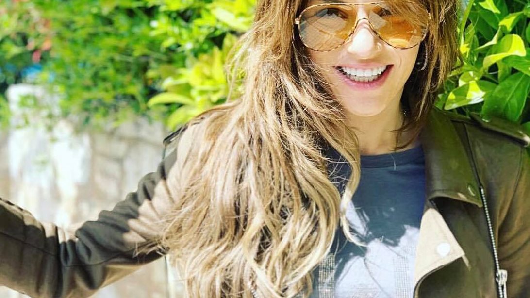 Ελένη Τσολάκη 
: Άλλαξε χρώμα στα μαλλιά της και μας έδειξε το αποτέλεσμα