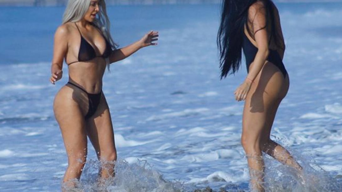 Kim Kardashian: Με μαγιό λίγους μήνες μετά τις αρετουσάριστες φωτογραφίες