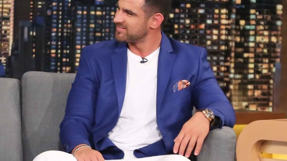 Ετεοκλής Παύλου: Οι νέες αποκαλύψεις για το ατύχημα που του στοίχισε το δεξί του πόδι &amp; η πρώτη γνωριμία με τη Χατζίδου