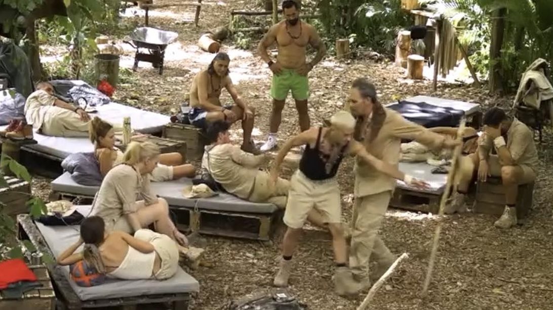 I’m A Celebrity Get Me Out Of Here | Ο πρώτος καβγάς μεταξύ Γαρδέλη και Ξιαρχό είναι γεγονός - &quot;Μη σε φτύσω μεσ’ το στόμα και θα σ’ αρέσει η γεύση μου&quot;