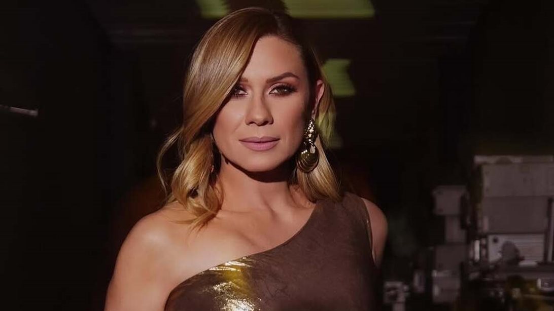 &quot;Θα την πληρώνουν την Κατερίνα Καραβάτου χωρίς να εργάζεται για έναν χρόνο&quot;