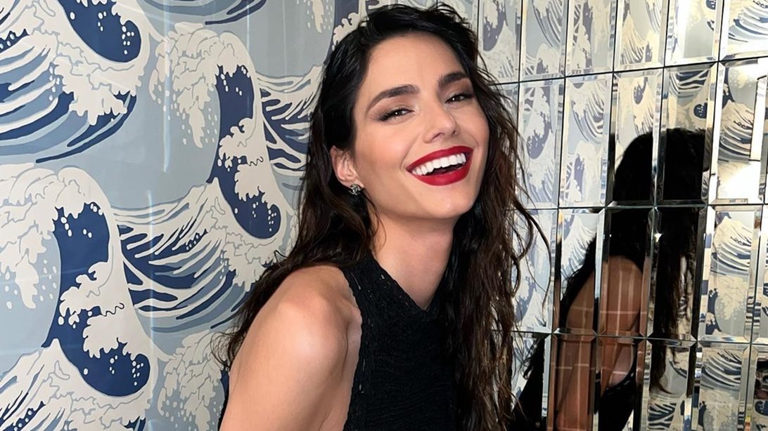 Ηλιάνα Παπαγεωργίου | Μας δείχνει τη γοητευτική μητέρα της σε μία σπάνια φωτογραφία - Πιο στιλάτες από ποτέ