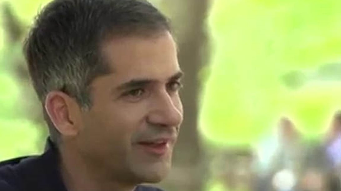 Κώστας Μπακογιάννης: Μιλάει πρώτη φορά για την εγκυμοσύνη της Σίας Κοσιώνη