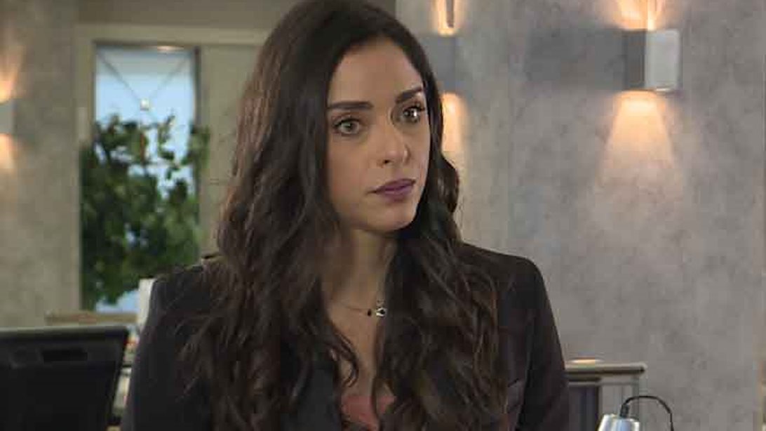 Έλα Στη Θέση Μου: Νέες εξελίξεις: Η Ρενάτα αγνοείται και χτυπά συναγερμός σε όλους!