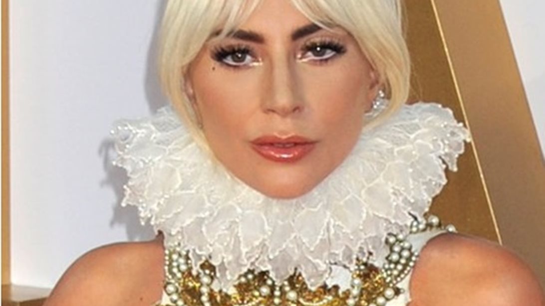 Lady Gaga: H εκκεντρική εμφάνιση της στο red carpet

