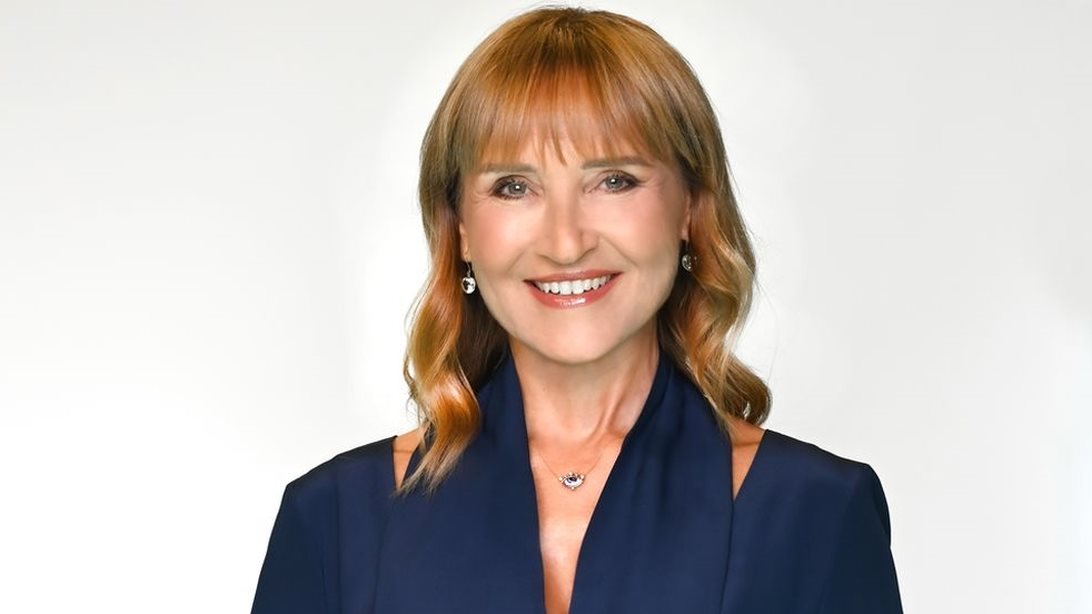 Η Μάρα Ζαχαρέα στην πιο πολυσυζητημένη ταβέρνα της Αθήνας