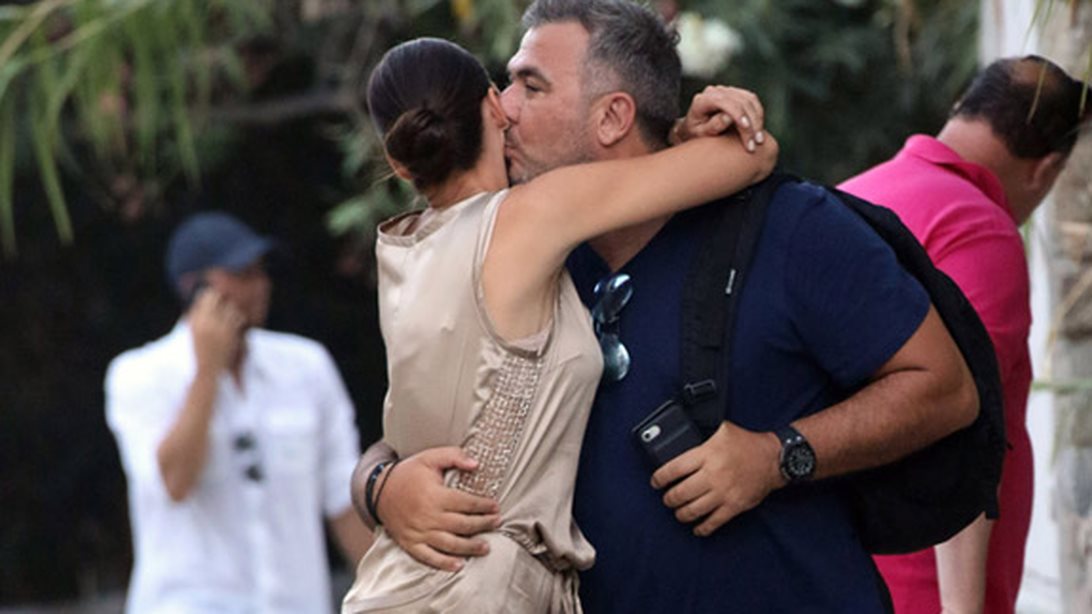 Αντώνης Ρέμος - Υβόννη Μπόσνιακ: Ερωτευμένοι στη Μύκονο: Φωτογραφίες