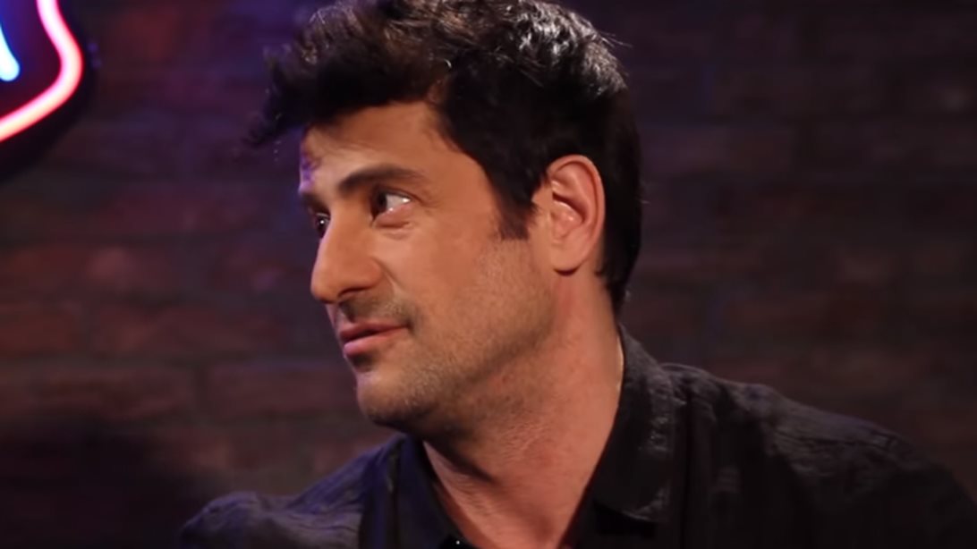 Αλέξης Γεωργούλης: Στην πιο τρελή προεκλογική του συνέντευξη! Δείτε το video