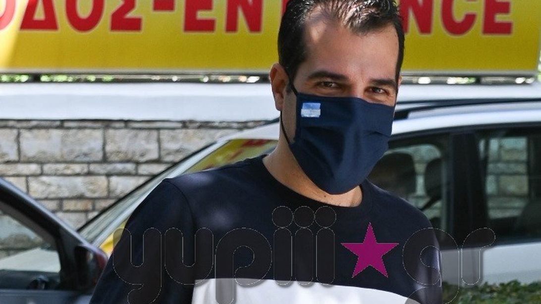 Θάνος Πλεύρης: Η σπάνια εμφάνιση με τα παιδιά του