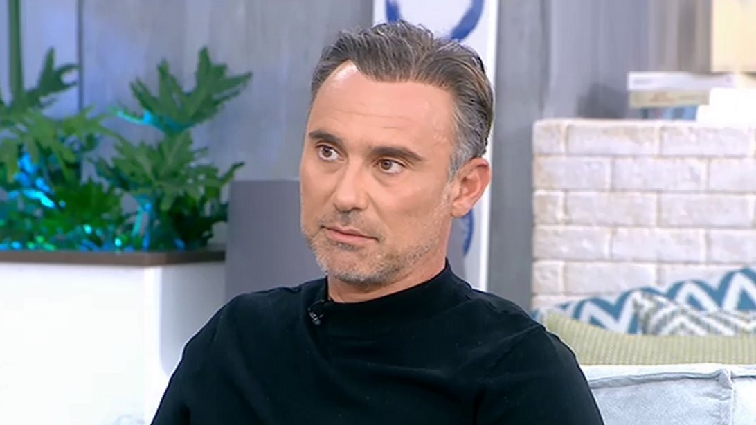 Ο Γιώργος Καπουτζίδης μιλά για όλα: Η αποκάλυψη για την προσωπική του ζωή, η νέα ζωή στην Αίγινα &amp; η αυστηρή κριτική στην τηλεόραση