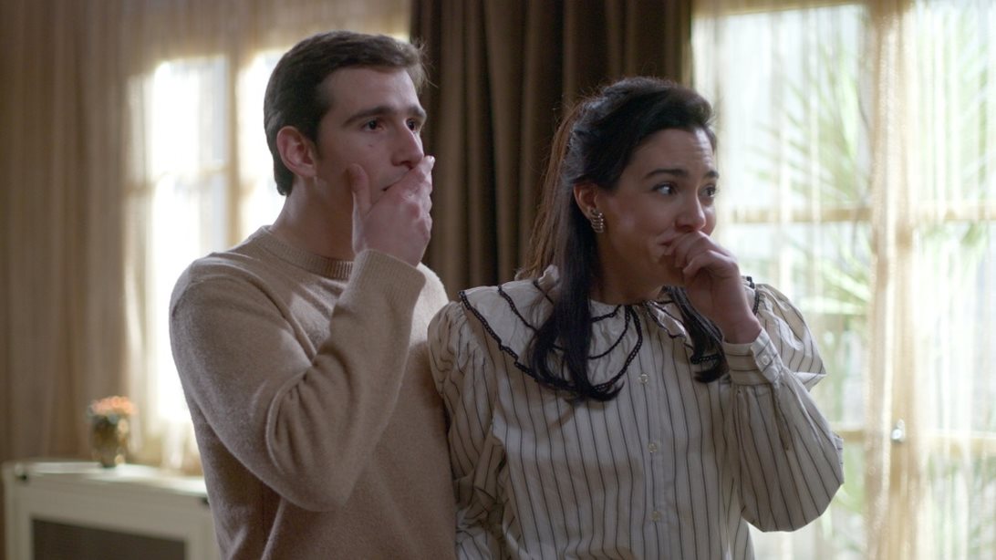 Τα καλύτερά μας χρόνια | Το νέο φλερτ της Ελπίδας οδηγεί τον παπα-Μάρκο σε… εξομολόγηση