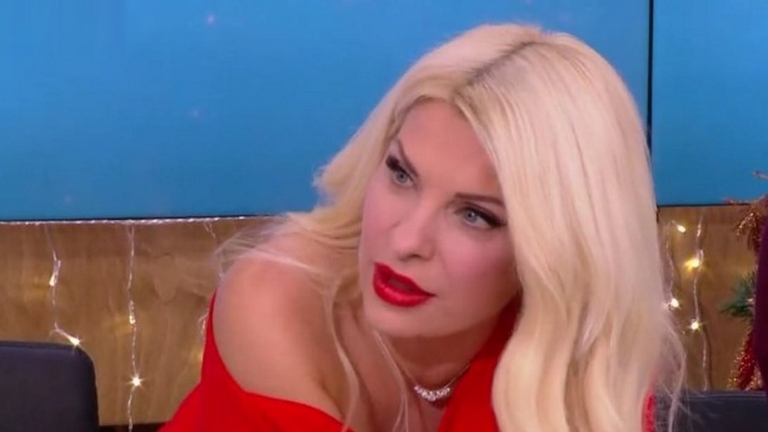 Η Ελένη Μενεγάκη μαθαίνει τους νέους διάσημους Survivors &amp; ο Κωνσταντίνος Βασάλος της λύνει όλες τις απορίες