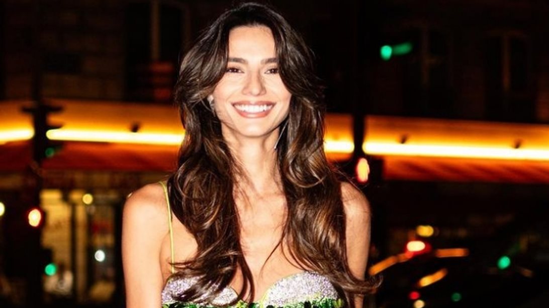 Η Ηλιάνα Παπαγεωργίου στο Παρίσι