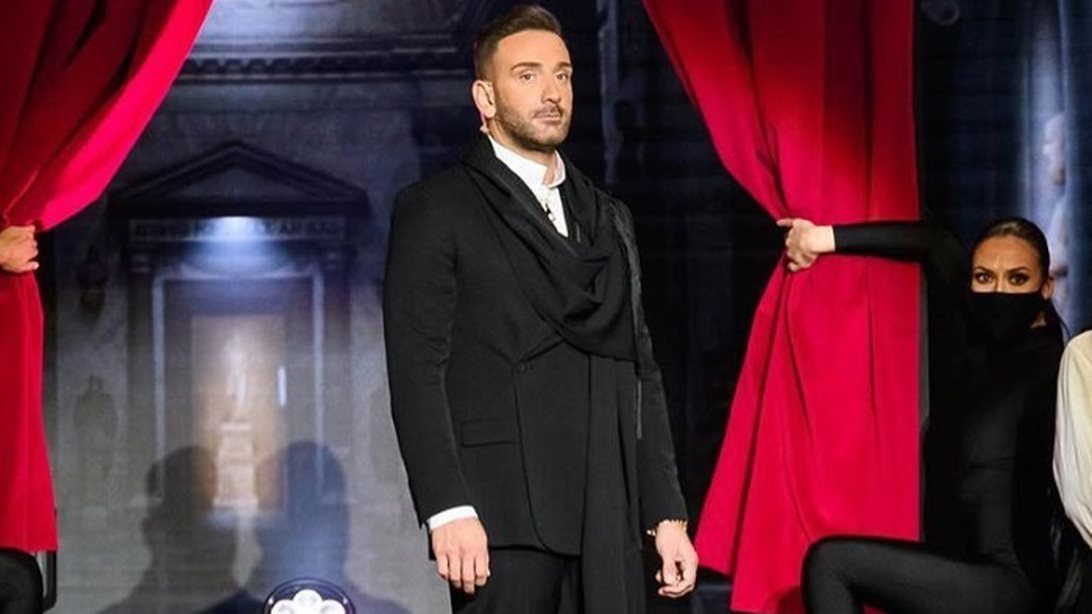 J2US | Αυτά τα πρόσωπα συζητούν για το show