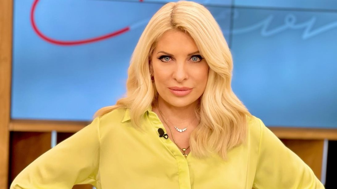 Πασίγνωστος τραγουδιστης δηλώνει: "Γνωρισα τη γυναίκα μου στο πλατό της αρχόντισσας Ελένης Μενεγάκη"