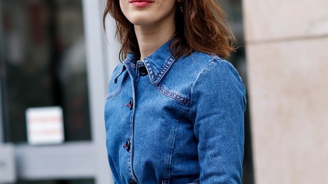 Πώς θα συνδυάσεις το τζιν παντελόνι σαν Γαλλίδα
: Ναι, οι Γαλλίδες φορούν denim με τον πιο chic τρόπο