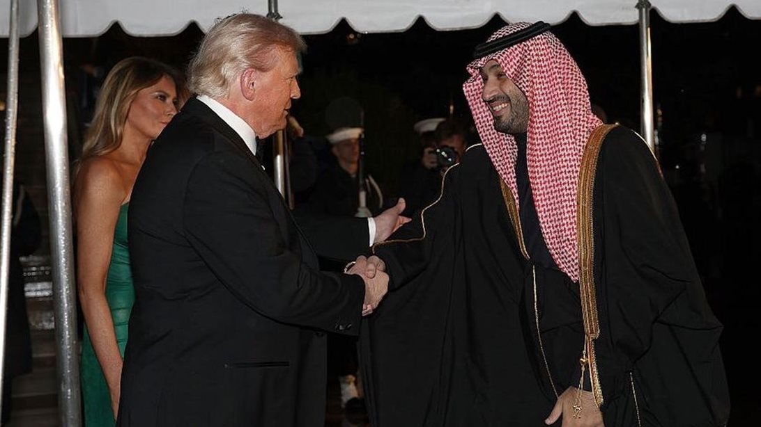 Ο Trump και η Melania παρέθεσαν δείπνο για τον Σαουδάραβα πρίγκιπα διάδοχο!