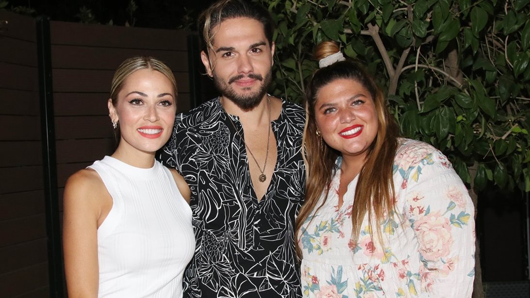 Οι &quot;Μέλισσες&quot; στο &quot;Άλσος&quot; | Ποιοι διάσημοι βρέθηκαν στη νέα τους εμφάνιση;