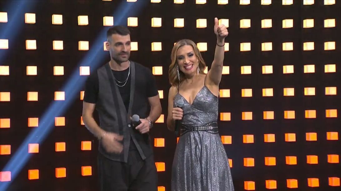 J2US | Απίστευτο! Η Γιώτα Γρίβα τραγουδάει Josephine με τον Δημοσθένη Τζουμάνη