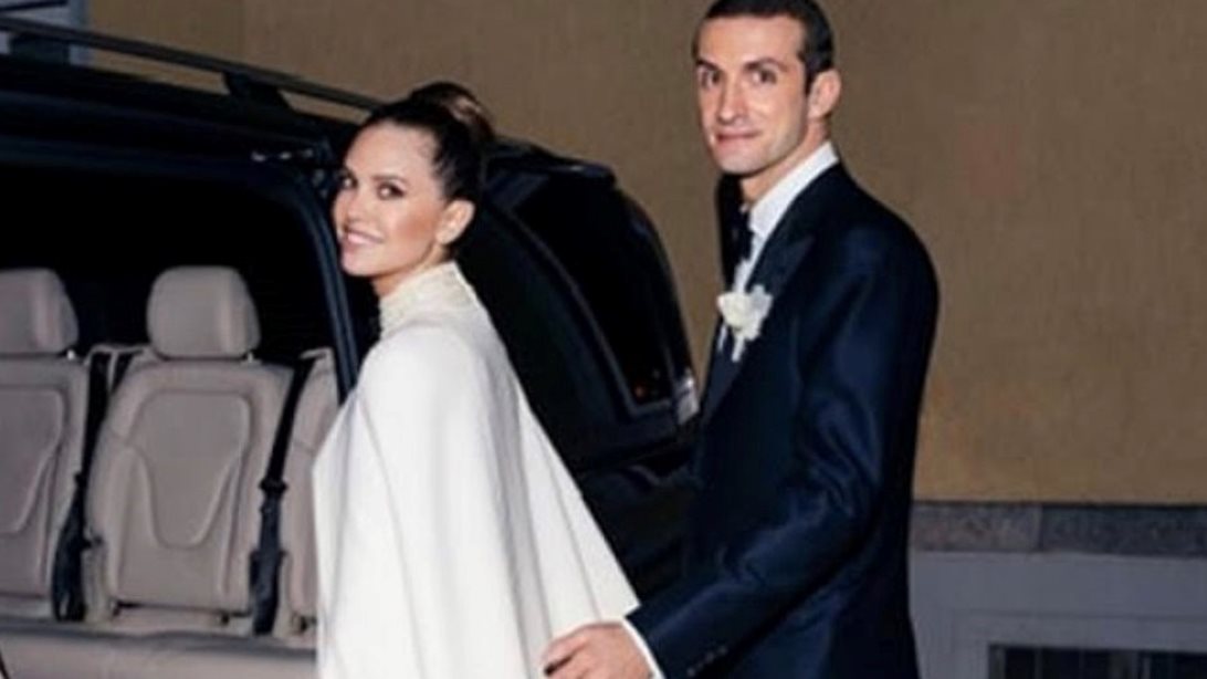 Σταύρος Νιάρχος – Ντάσα Ζούκοβα 
: Οι νέες φωτογραφίες της νύφης