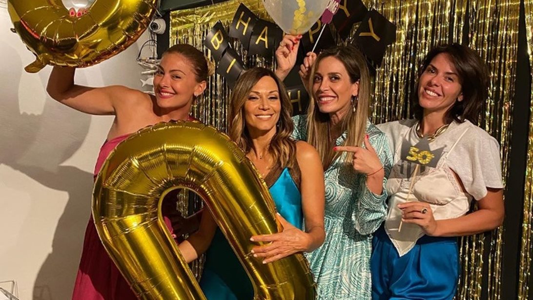 Έλλη Κοκκίνου
: Έγινε 50! Το λαμπερό πάρτι - έκπληξη των φίλων της