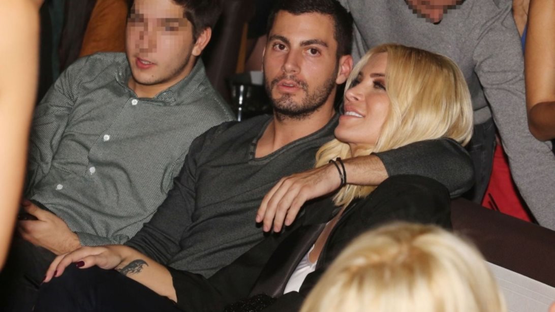 Κατερίνα Καινούργιου 
: Ποιος την «έδωσε» με το «Οι χωρισμένοι δεν γιορτάζουνε ποτέ……!»