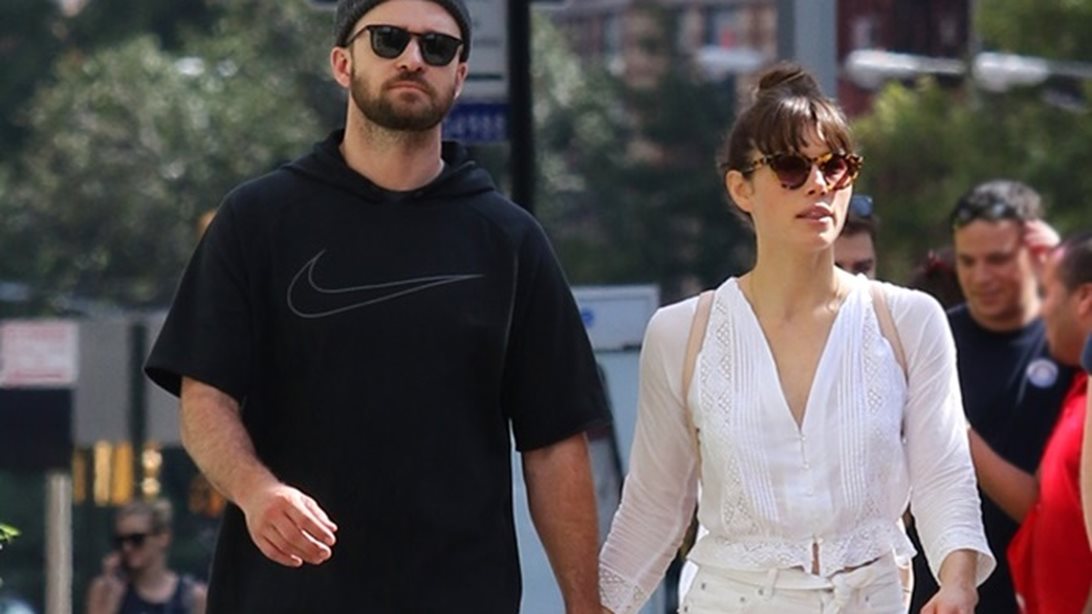 Hollywood Report
: Η καθημερινότητα των σταρ σε φωτογραφίες