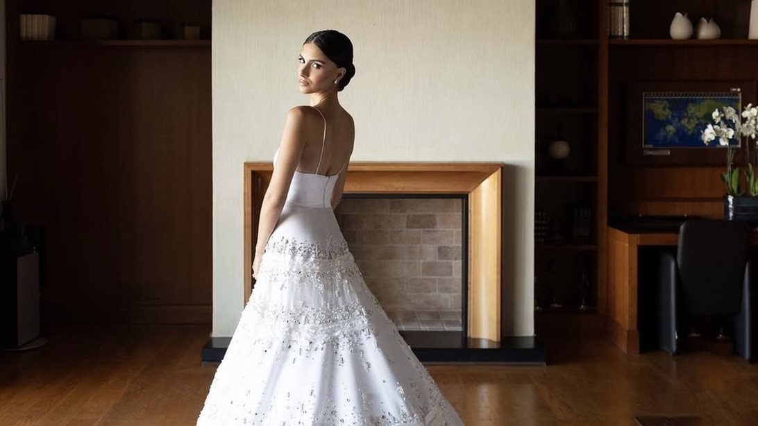 Η Αλεξάνδρα Νίκα δημοσίευσε τις επίσημες φωτογραφίες από τον γάμο της με τον Κωνσταντίνο Αργυρό