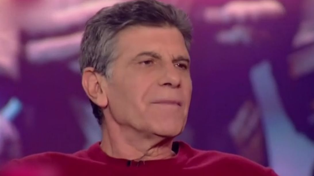 Γιάννης Μπέζος: "Δεν μπορεί να με σύρει εμένα ο Πέτρος Φιλιππίδης"