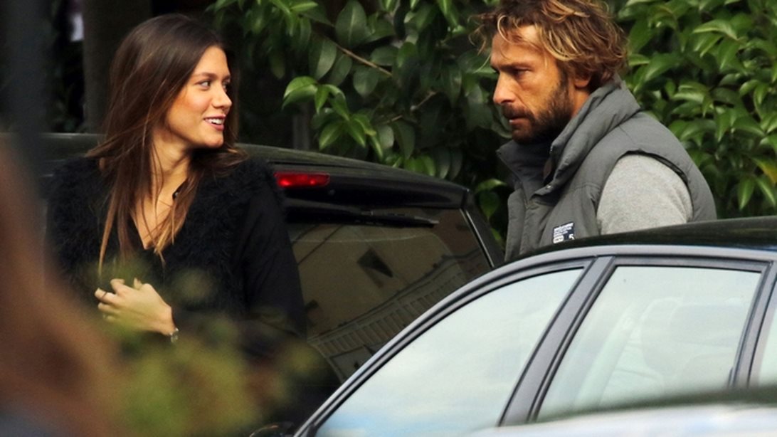 Γιάννης Μαρακάκης- Νίκη Θωμοπούλου: Οι πρώτες φωτογραφίες του γάμου και οι λεπτομέρειες του νυφικού της