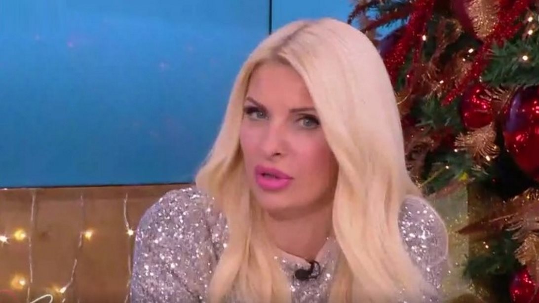 Η Ελένη Μενεγάκη για τη συνέντευξη του Γρηγόρη Αρναούτογλου: &quot;Ίσως να έχω κι εγώ μια ταμπέλα κολλημένη στο μυαλό μου...&quot;