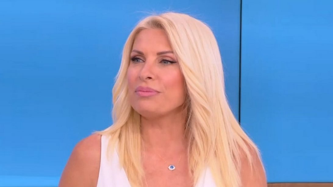 Η πρώτη αντίδραση &amp; τα σχόλια της Ελένης Μενεγάκη για το &quot;Maestro&quot; του Χριστόφορου Παπακαλιάτη