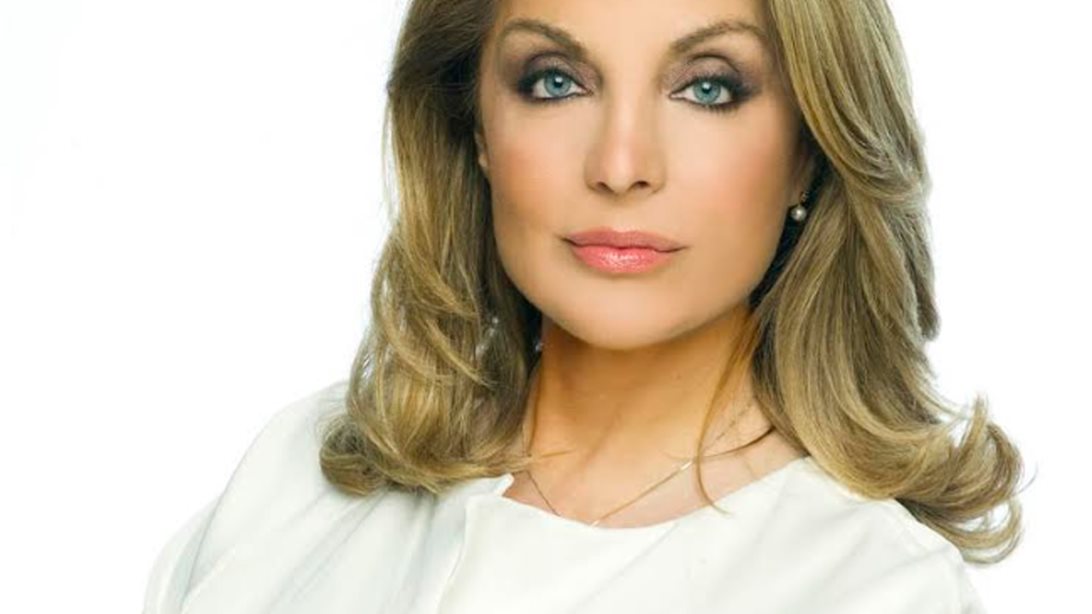 Άντζελα Γκερέκου: Όπως δεν την έχετε ξαναδεί! Οι φωτογραφίες από τις διακοπές της στην Κέρκυρα