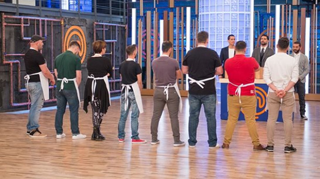 MasterChef: Διέρρευσαν νέες φωτογραφίες παίκτη εκτός τελικού! Ποια είναι η τελική τριάδα;