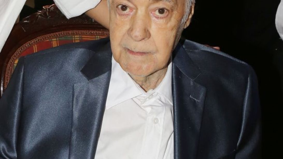 Ανδρέας Μπάρκουλης: Διασωληνωμένος στο νοσοκομείο: Κρίσιμη η κατάσταση της υγείας του