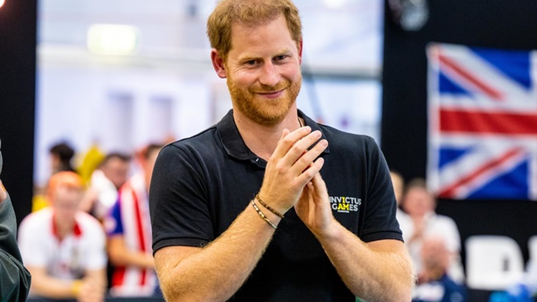 Πρίγκιπας Harry | Η αστεία τηλεοπτική συνάντησή του με τον Tom Hanks