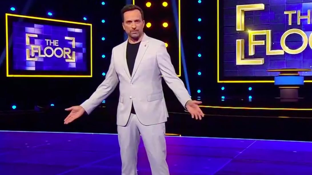 Ο Γιώργος Λιανός έκανε πρεμιέρα στον ΣΚΑΪ: &quot;Καλώς ήρθατε στο μυθικό The Floor&quot;