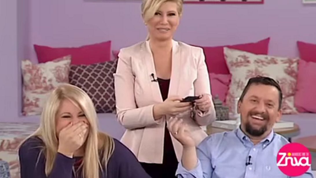 Video Of The Day: Η Κουτσελίνη κάνει χιούμορ με κινητό συνεργάτη της, όμως το πράγμα δεν εξελίσσεται όπως περίμενε: Δείτε το video!