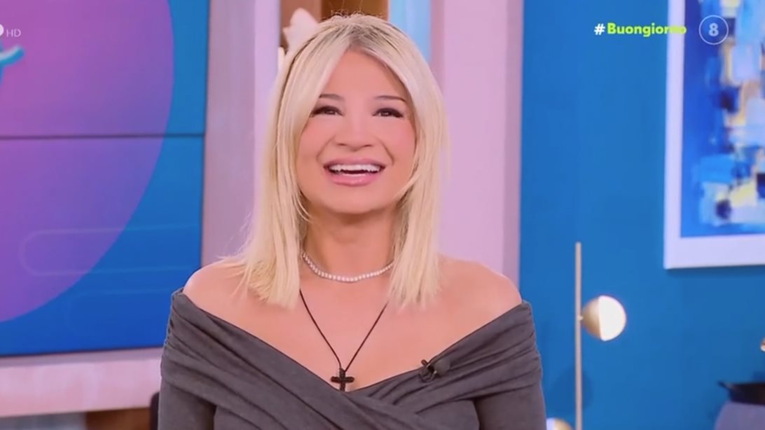 Οι ευχές της Φαίης Σκορδά on air στον "Γιάννη της"