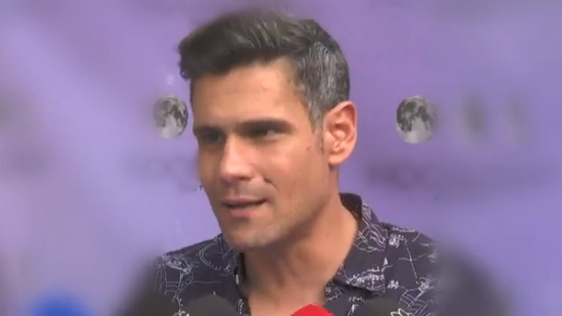 Ο Δημήτρης Ουγγαρέζος για τα φιλάκια από την Ιωάννα Μαλέσκου: &quot;Φιλάκια πολλά και από μένα&quot;