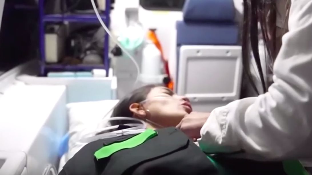 Με ασθενοφόρο έφυγε η Μαρία από την &quot;Φάρμα&quot;