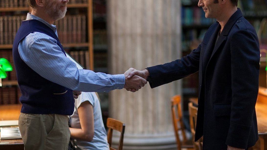 O Χριστόφορος Παπακαλιάτης Σε «Έναν Άλλο Κόσμο»: Είδαμε πρώτοι την πολυαναμενόμενη νέα του ταινία!