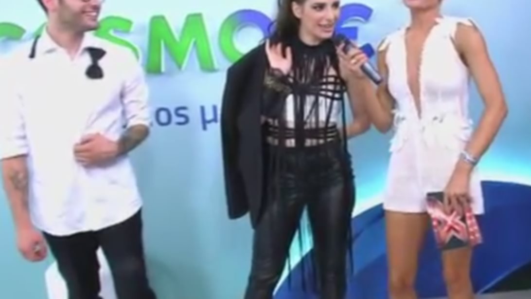 X-Factor: Τα απρόοπτα του live της Τρίτης: Οι διαγωνιζόμενοι γδύθηκαν μπροστά στην κάμερα!