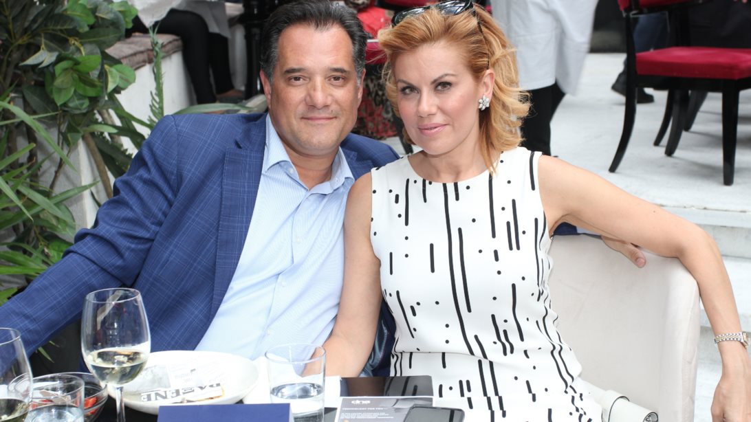 Η Ευγενία Μανωλίδου &quot;ευχαριστεί&quot; τον Άδωνι Γεωργιάδη για τα 14 χρόνια γάμου