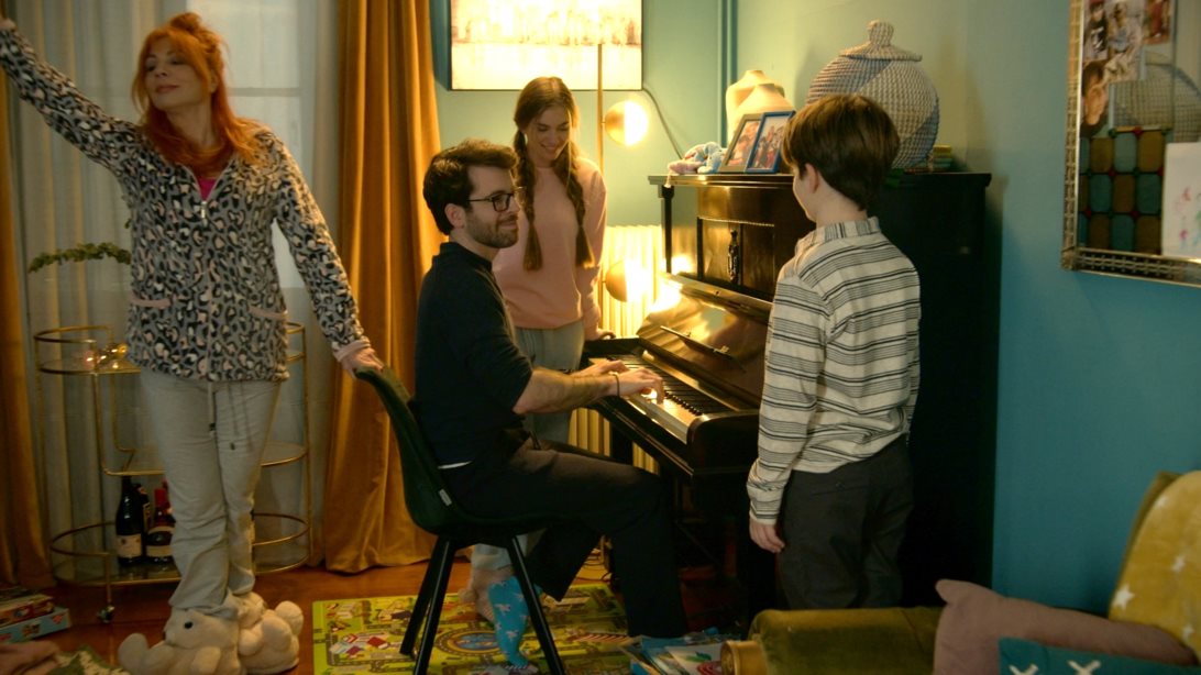 IQ 160 | Η κρυφή σχέση της Πηνελόπης και του Τηλέμαχου συνεχίζεται!